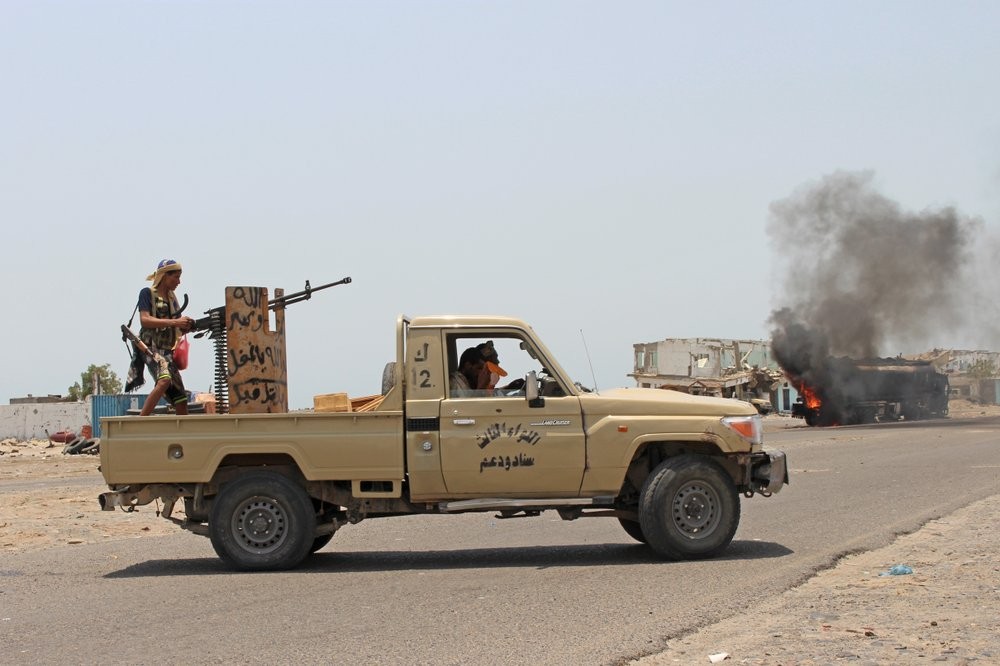 cracks-in-saudi-uae-coalition-risk-new-war-in-yemen